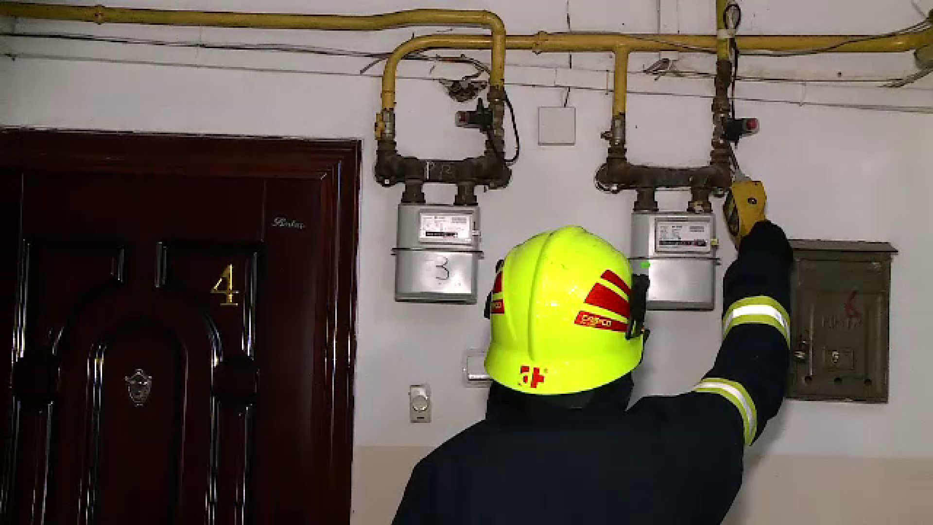 Interventie la robinet de inchidere gaz pentru contoare bloc pe casa scării